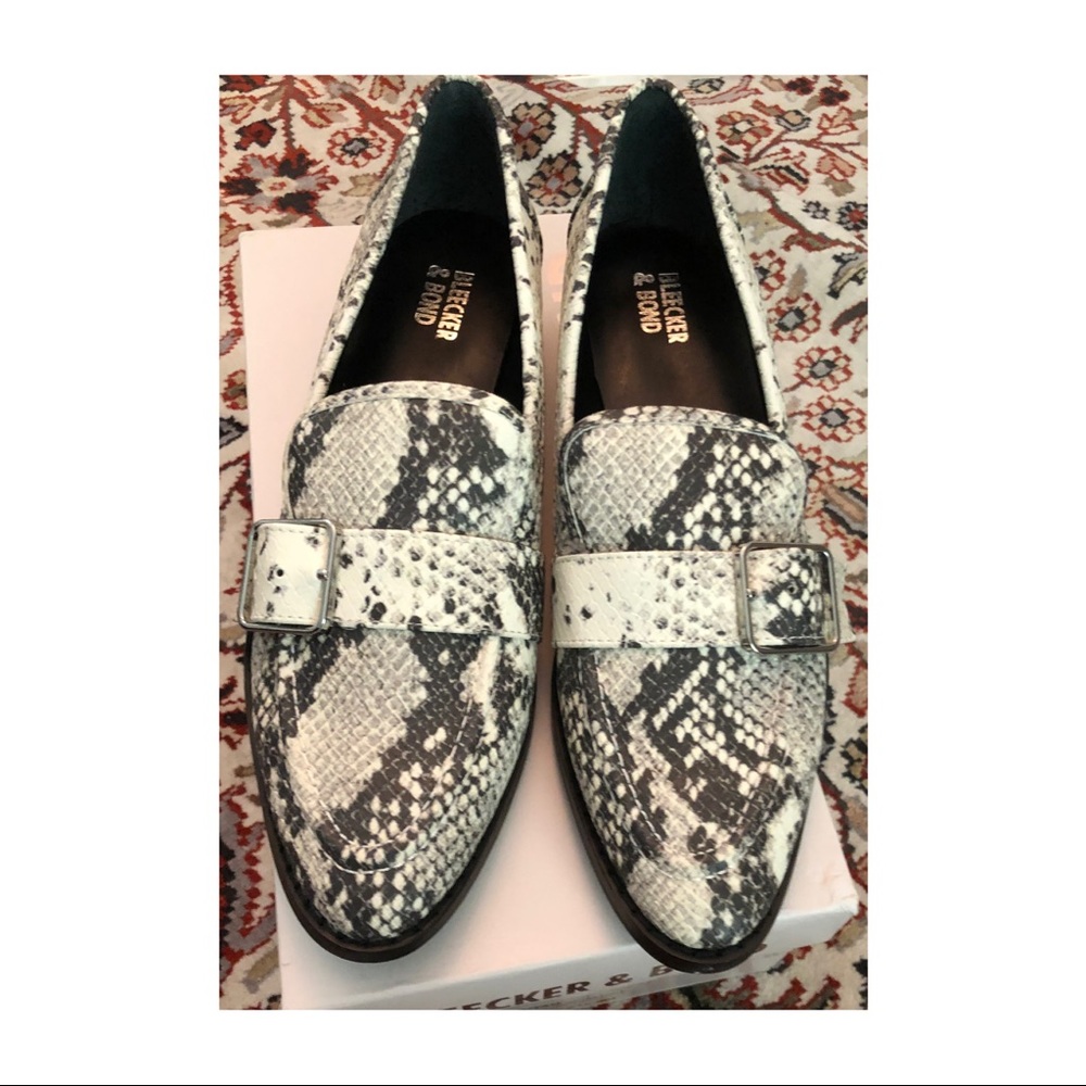 Bleecker & Bond NWT vegan snakeskin loafers